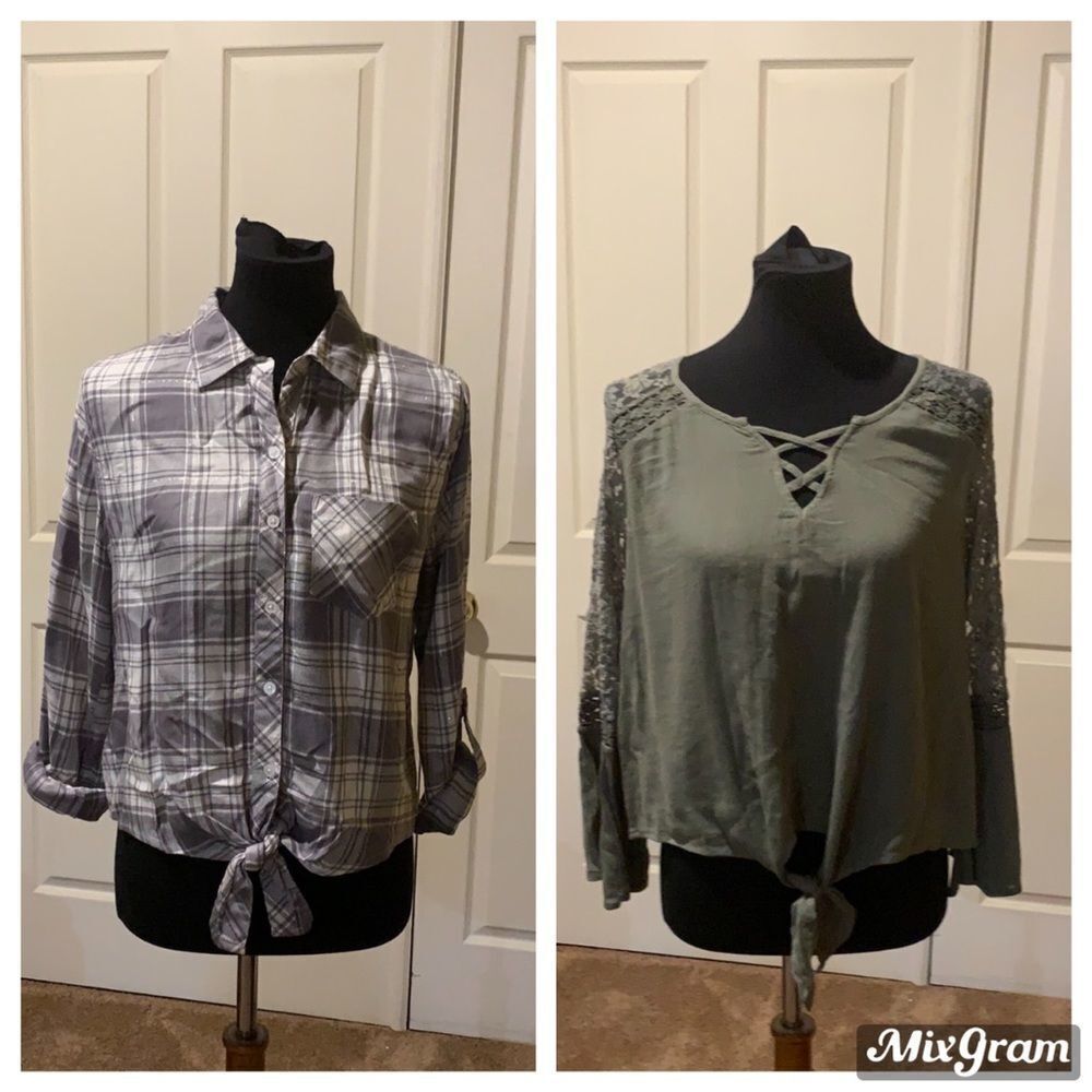 Bundle of two crop tops.